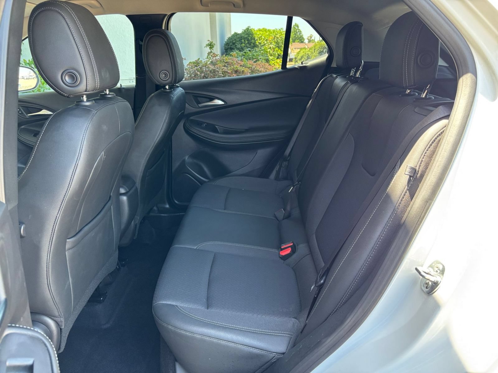 Used 2025 Buick Encore GX Preferred FWD image 25