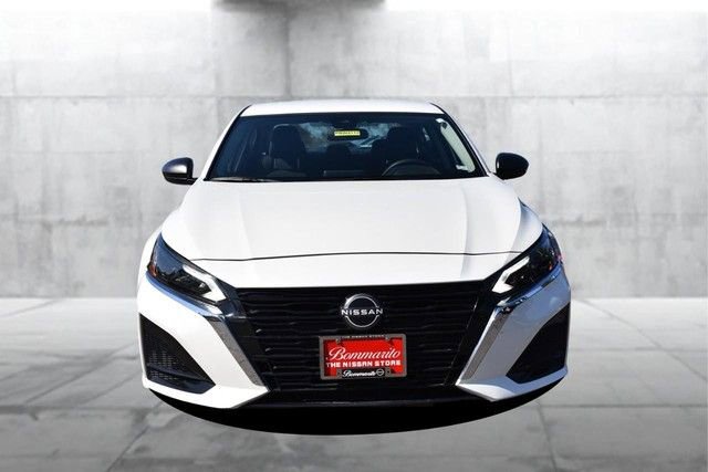 Certified 2025 Nissan Altima 2.5 SV image 4