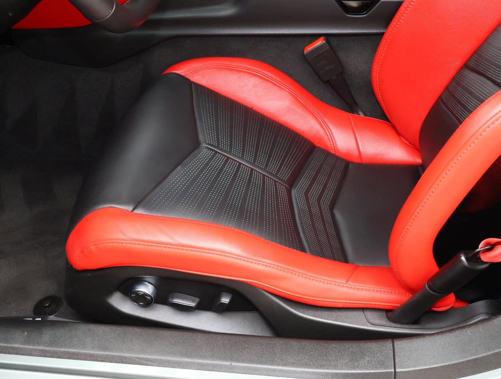 Used 2023 Chevrolet Corvette Stingray Preferred Conv w/ Z51 Performance Package RWD image 14