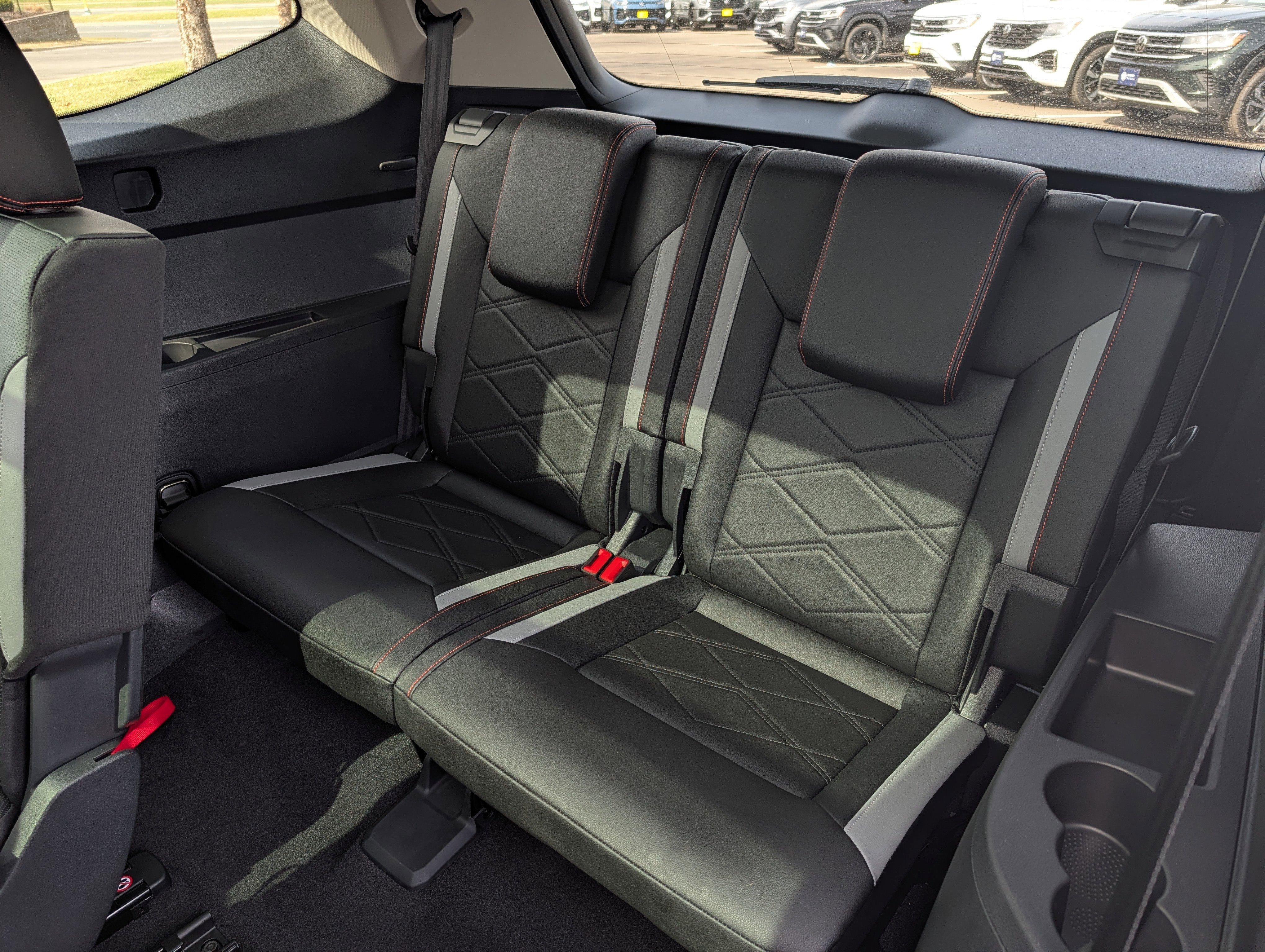 Certified 2025 Volkswagen Atlas Peak Edition SE AWD/4WD image 20