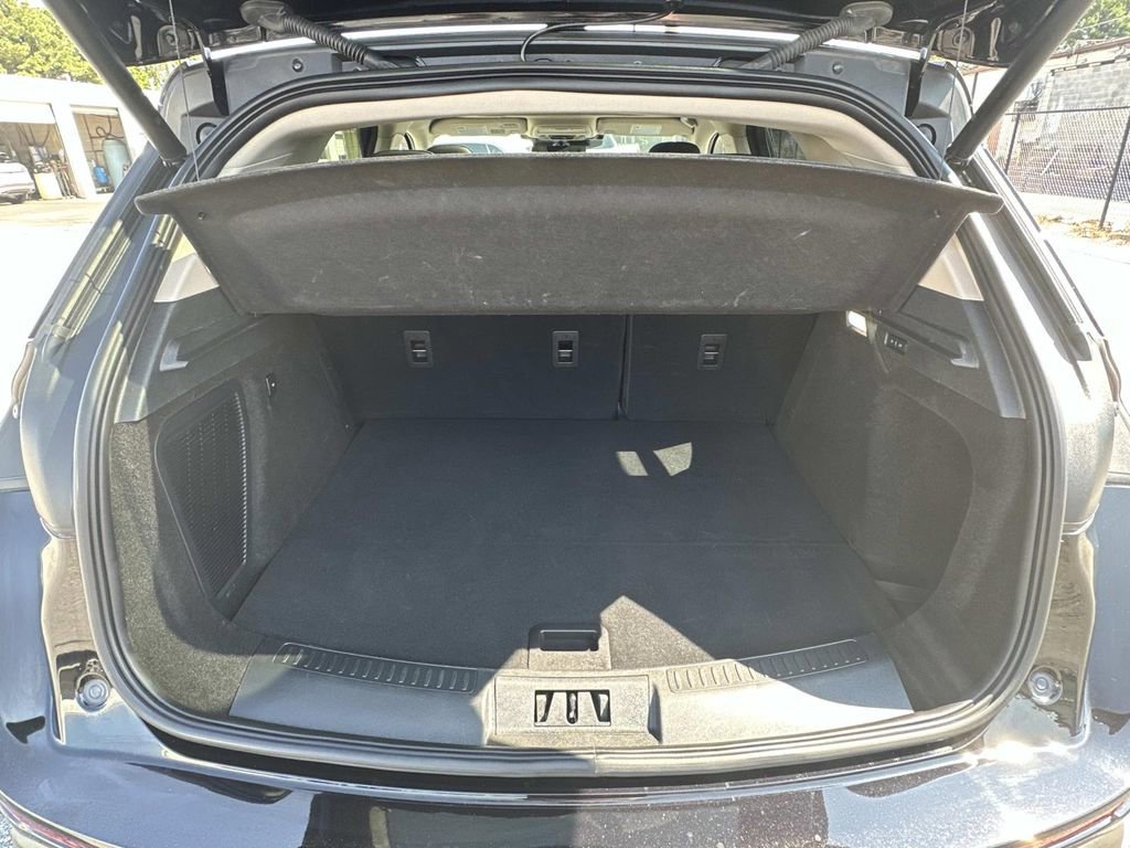 Certified 2024 Lincoln Corsair FWD w/ Equipment Group 101A image 18