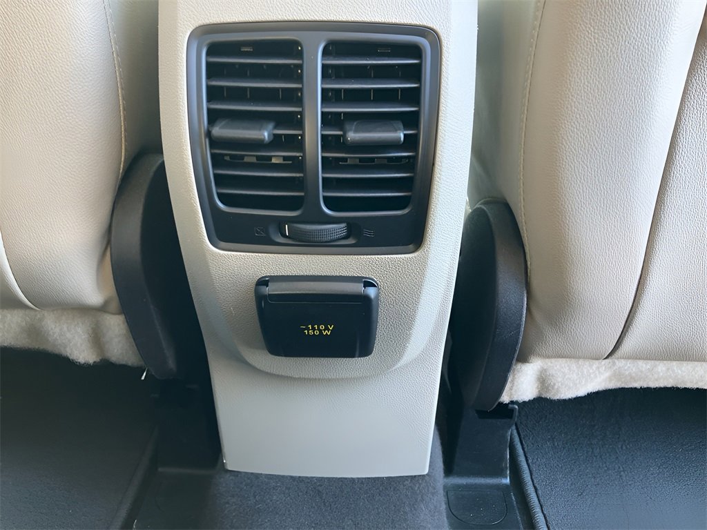 Used 2018 Ford Escape Titanium w/ Ford Safe & Smart Package image 33