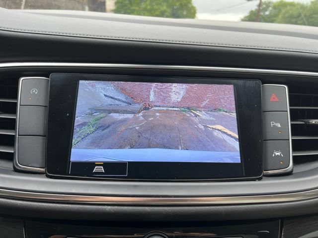 Used 2022 Buick Enclave Essence FWD image 36