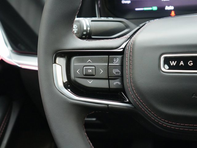Used 2025 Jeep Wagoneer S Launch Edition image 18