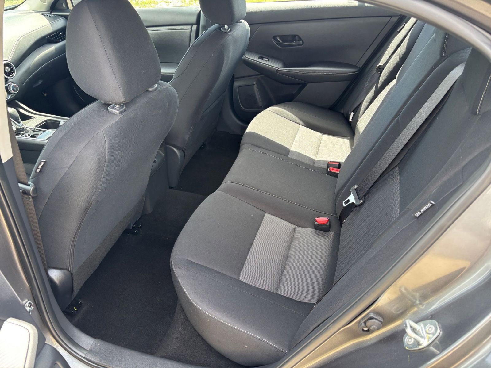 Used 2025 Nissan Sentra SV image 25