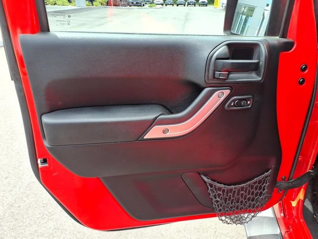 Used 2013 Jeep Wrangler Sahara w/ Connectivity Group AWD/4WD image 16