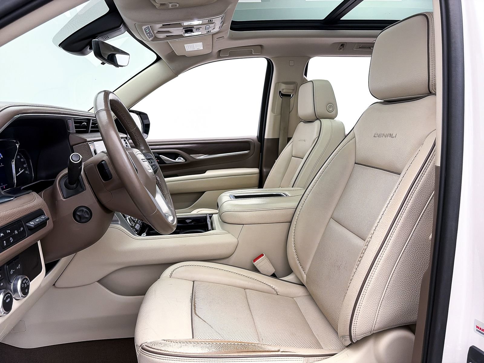 Used 2021 GMC Yukon Denali w/ Denali Premium Package image 22