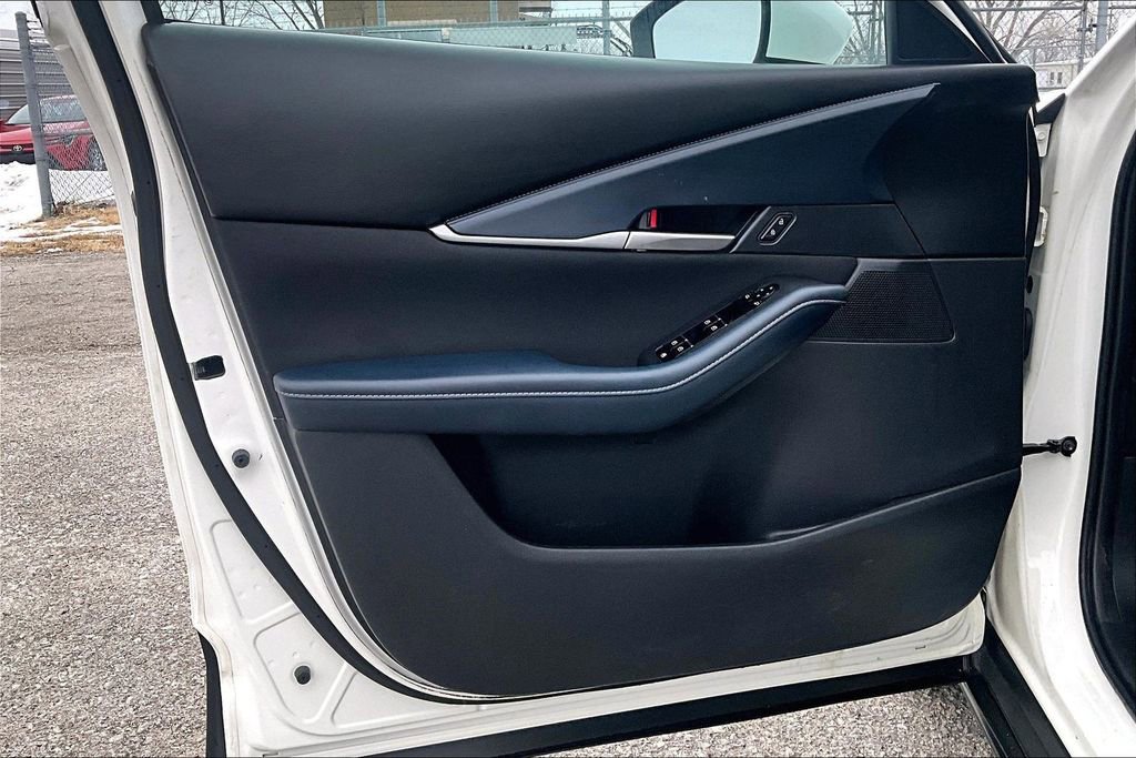 Used 2021 MAZDA CX-30 FWD 2.5 S image 24