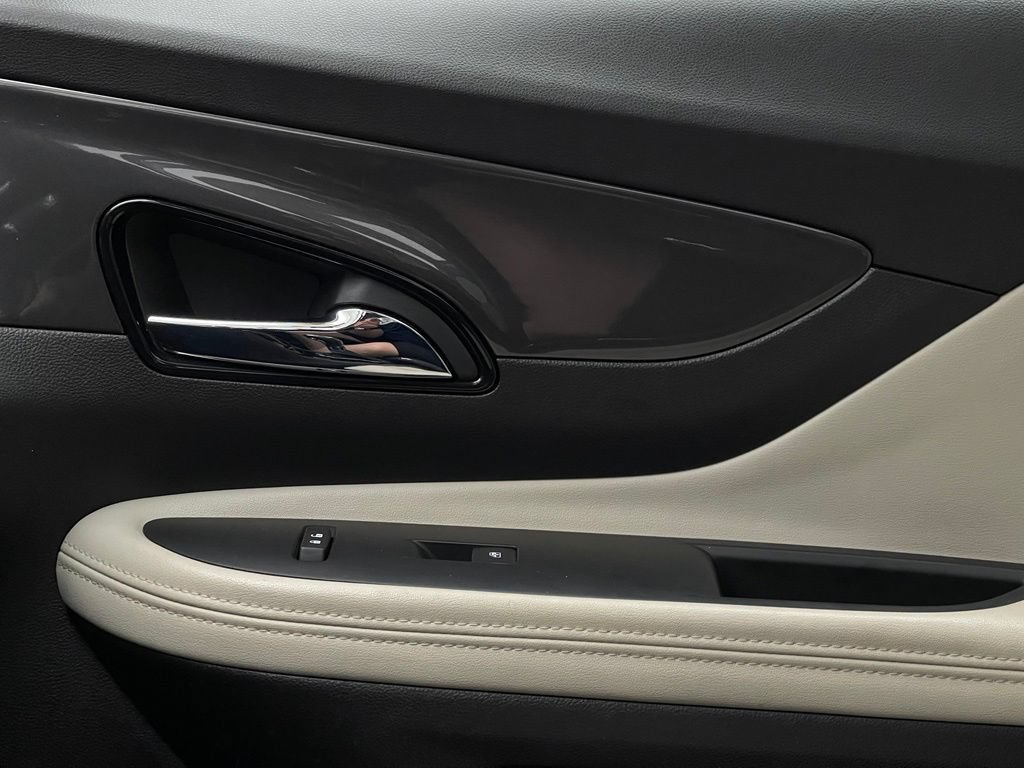 Used 2019 Buick Encore Preferred FWD image 38