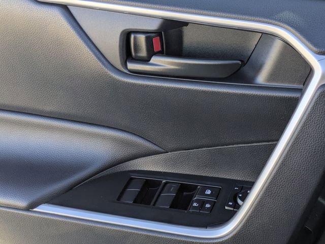 Used 2024 Toyota RAV4 LE image 23