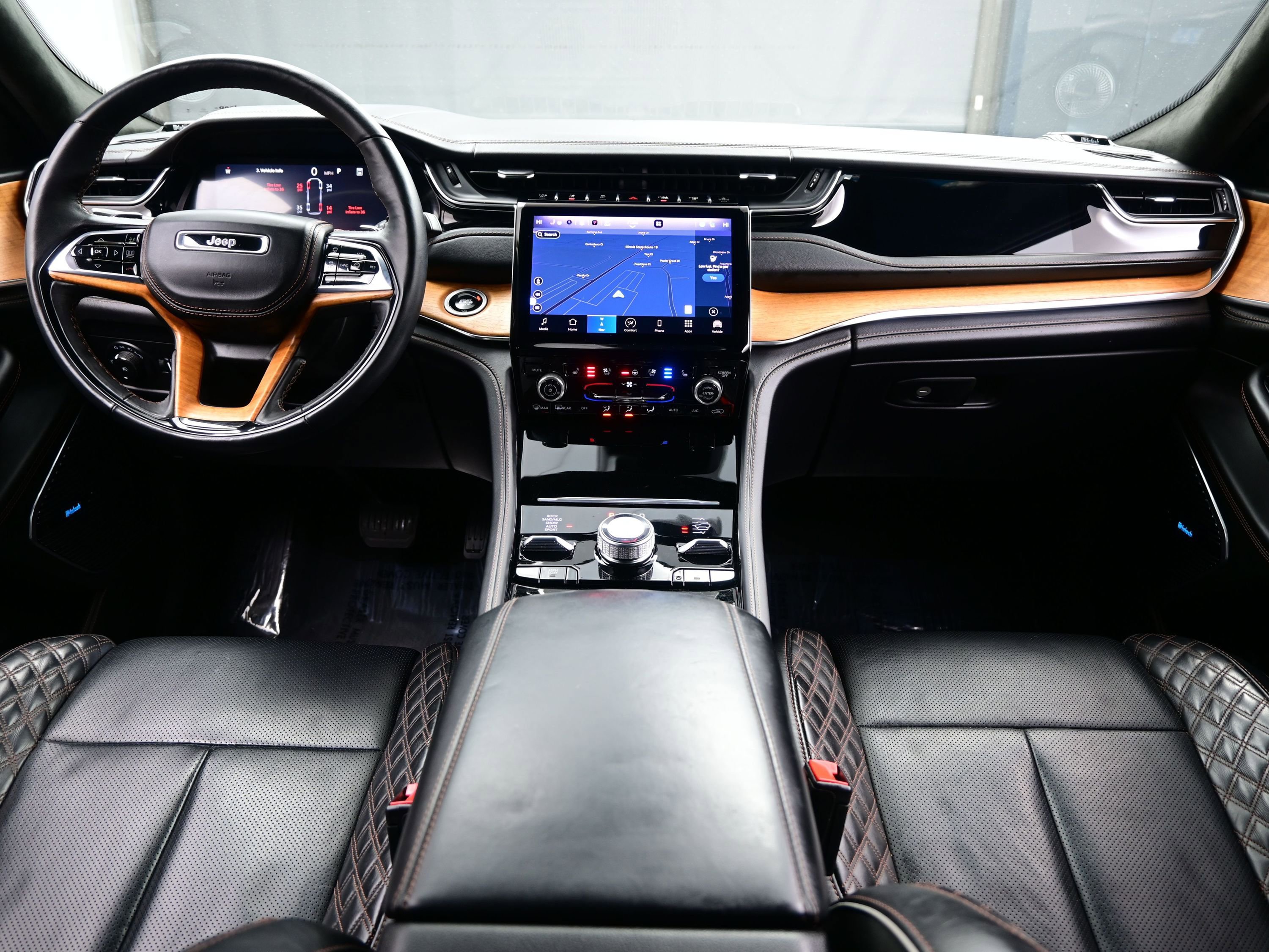 Used 2025 Jeep Grand Cherokee L Summit image 18