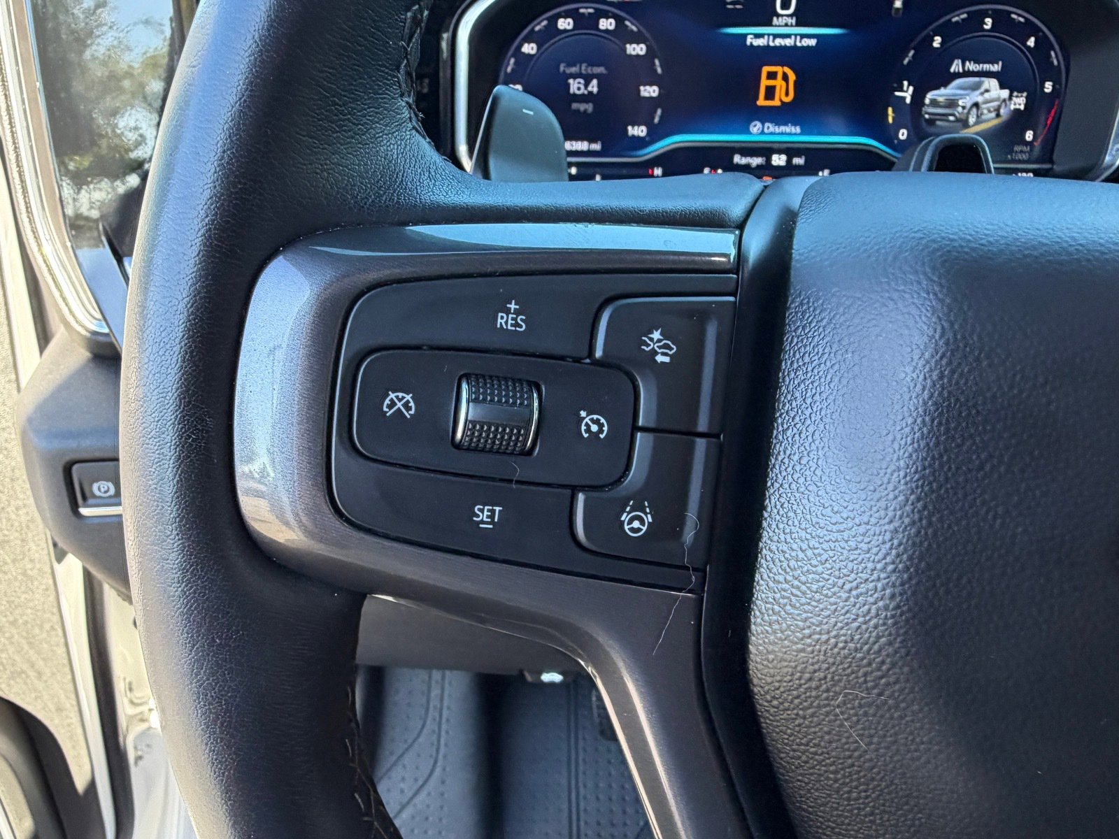 Used 2025 Chevrolet Silverado 1500 High Country image 21