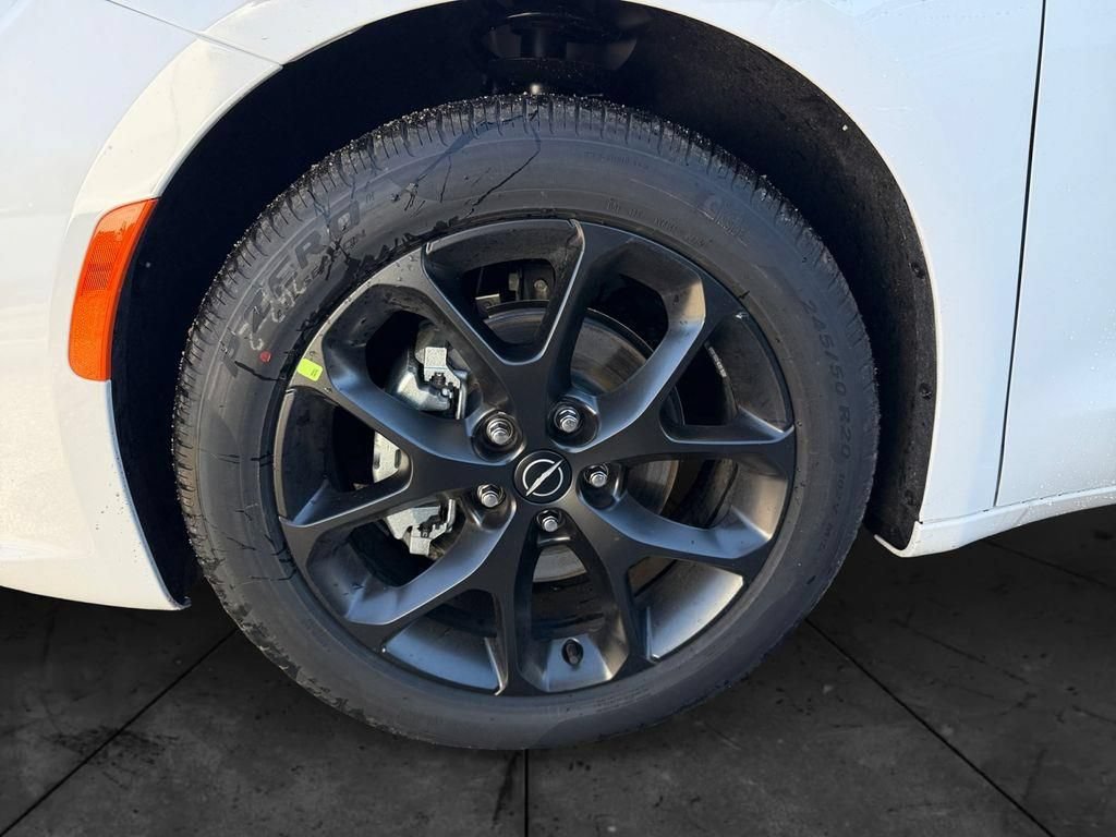 New 2026 Chrysler Pacifica Limited w/ Uconnect Theater Family Group FWD image 14