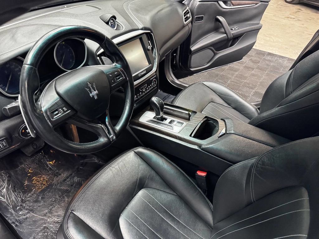 Used 2016 Maserati Ghibli S RWD image 33