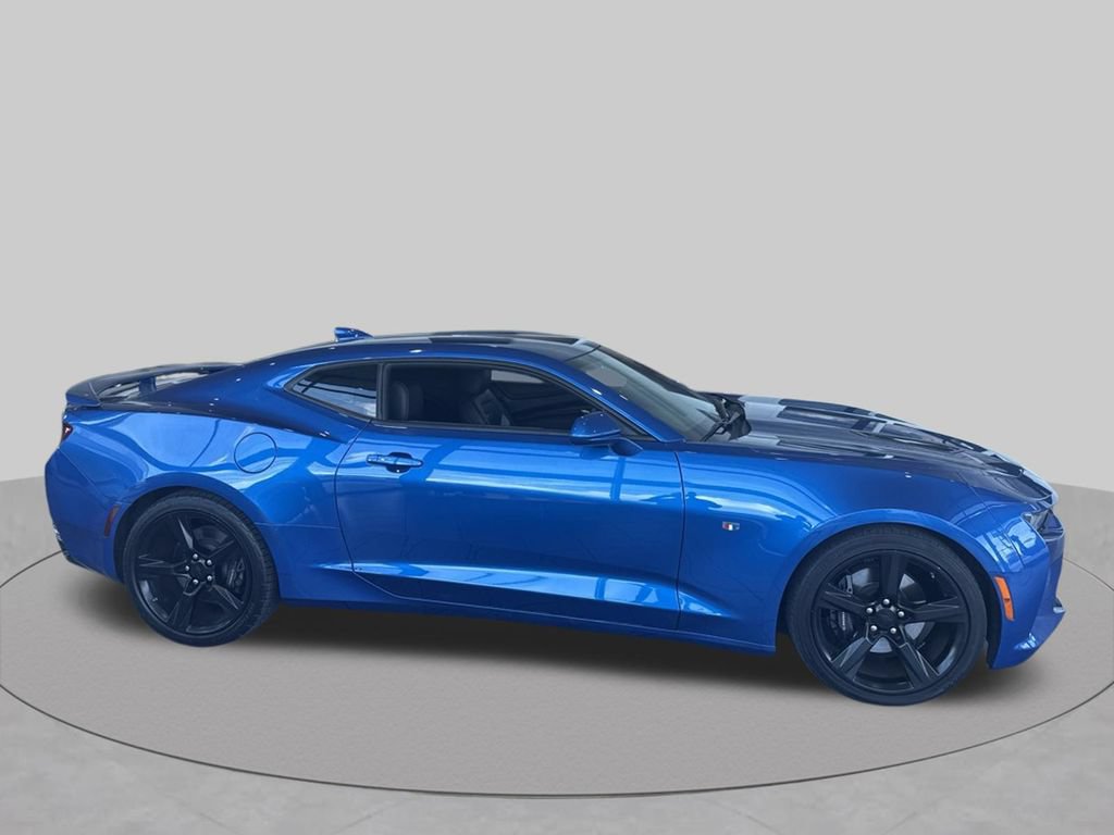 Used 2017 Chevrolet Camaro SS RWD image 10