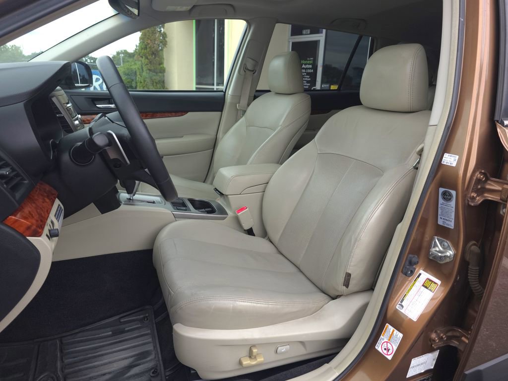 Used 2011 Subaru Outback 2.5i Limited AWD/4WD image 13