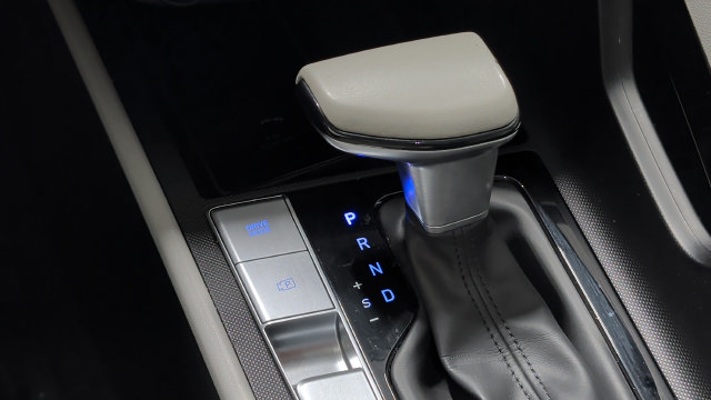 Certified 2023 Hyundai Elantra Limited FWD image 20