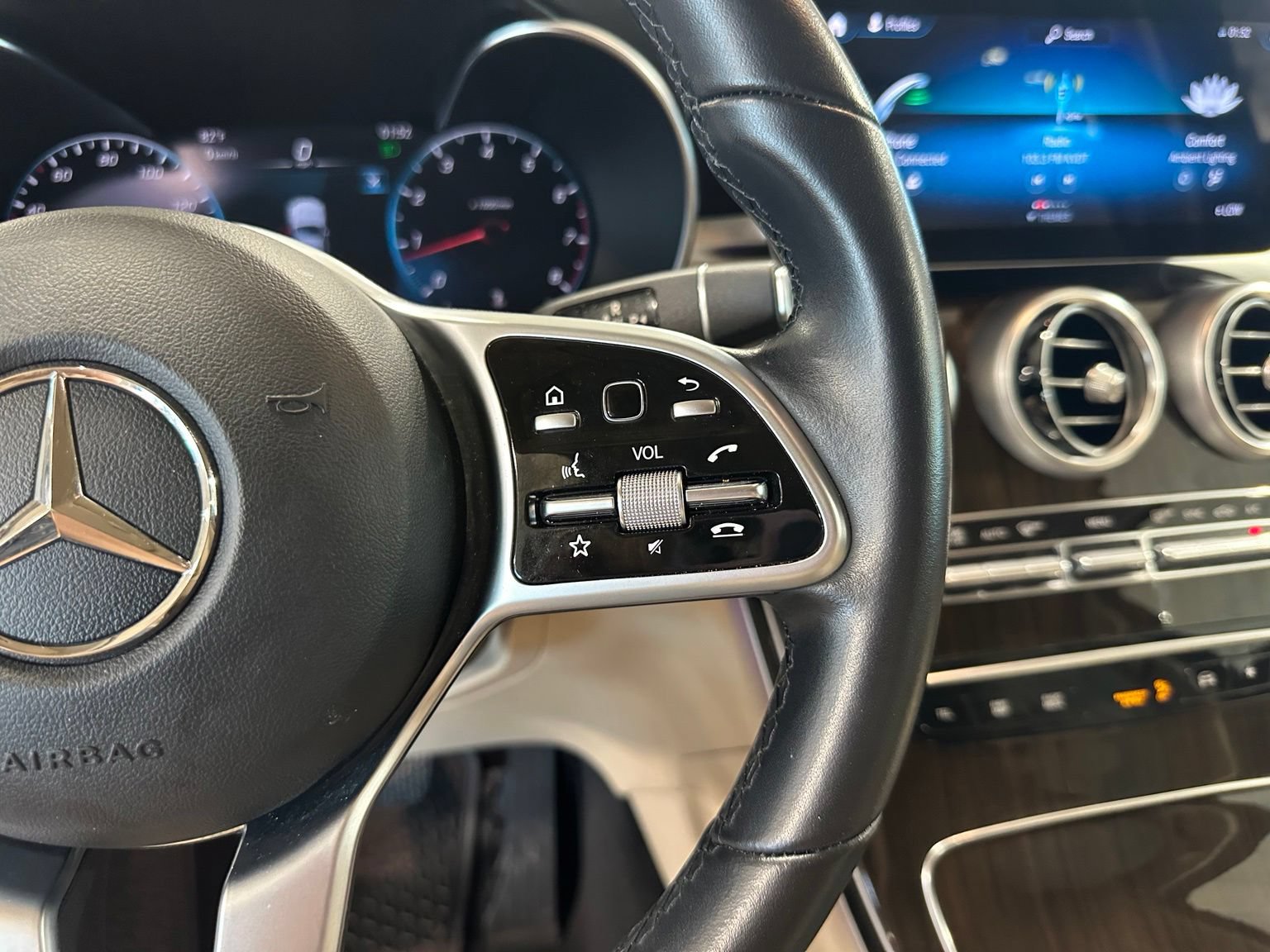 Used 2022 Mercedes-Benz GLC 300 image 18