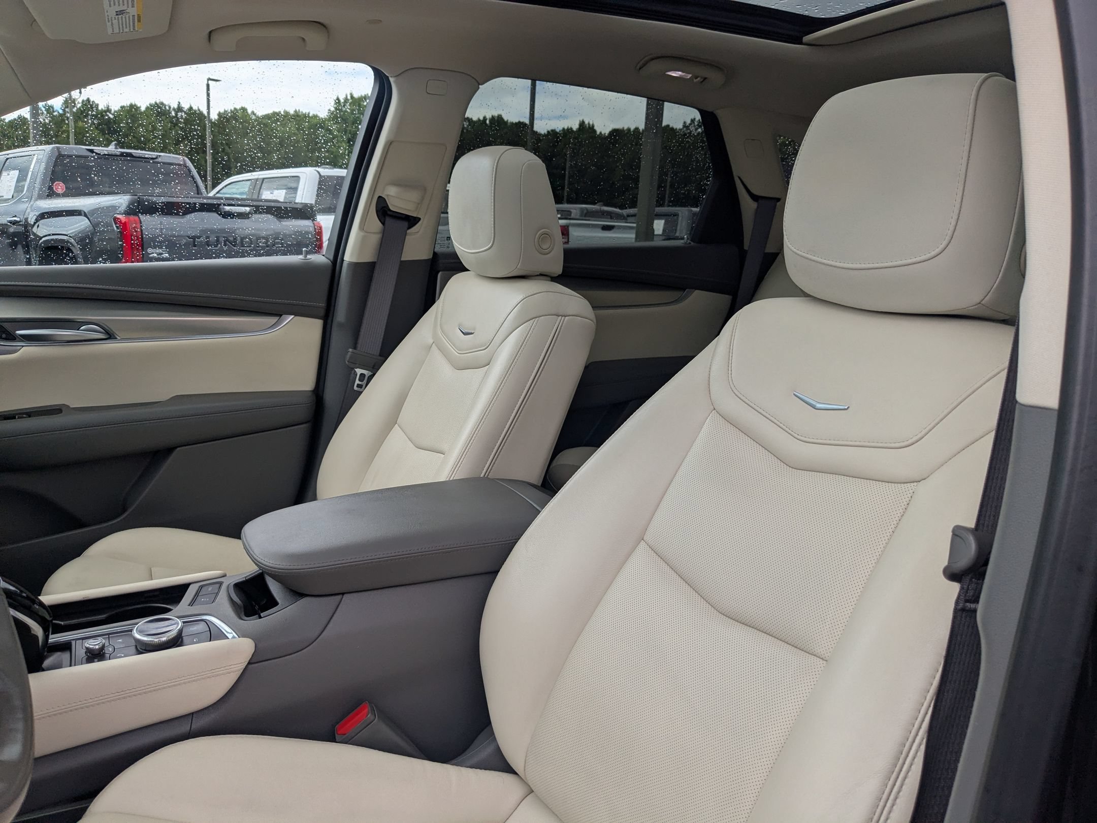 Used 2023 Cadillac XT5 Premium Luxury w/ LPO, Floor Liner Package FWD image 16