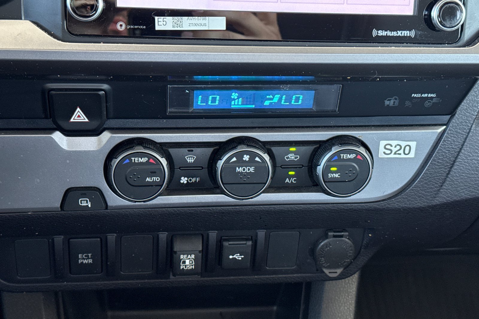 Used 2023 Toyota Tacoma SR5 RWD image 28
