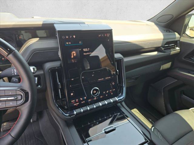 Used 2026 GMC Yukon AT4 Ultimate AWD/4WD image 12