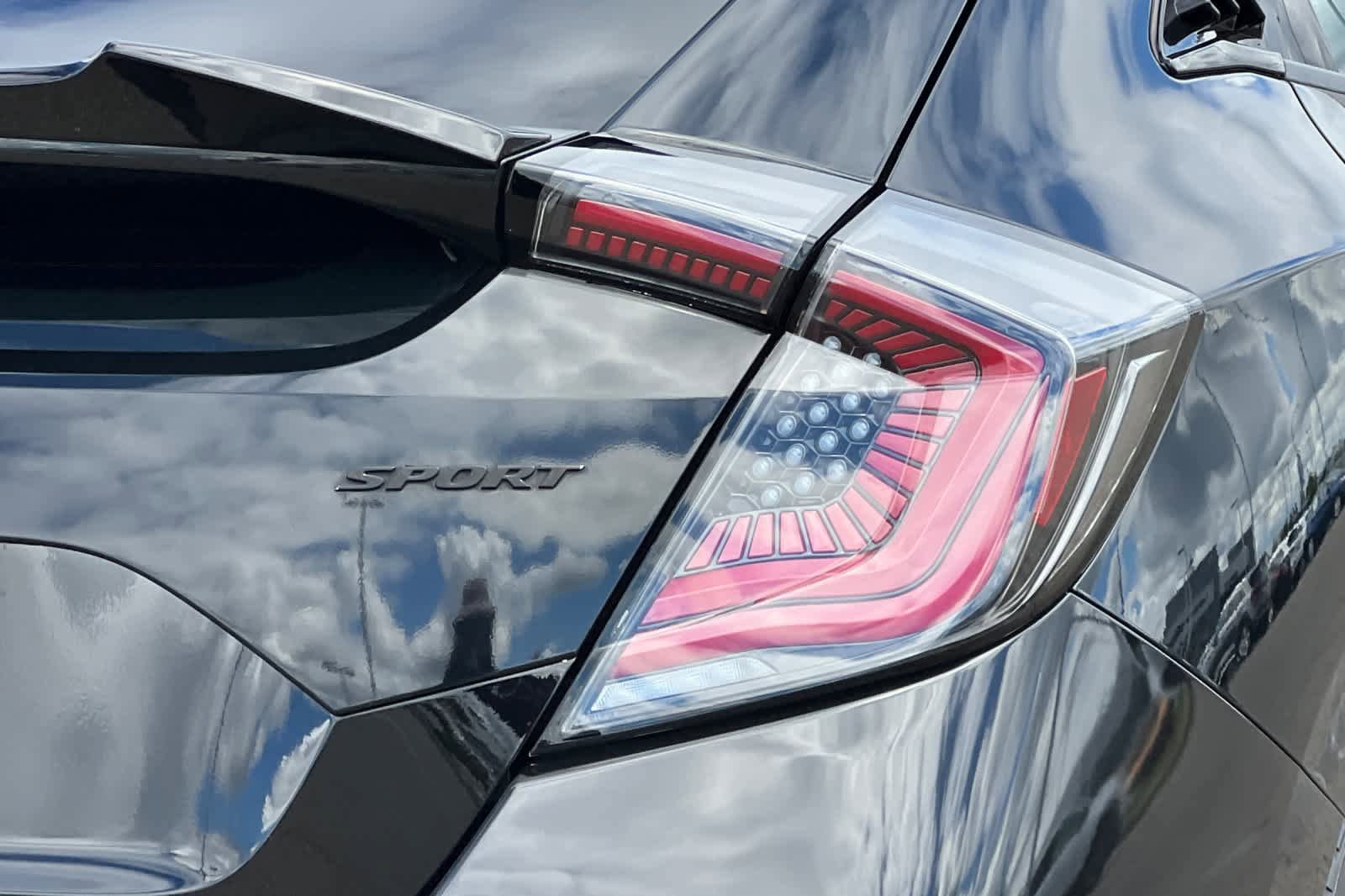 Used 2018 Honda Civic Sport image 30