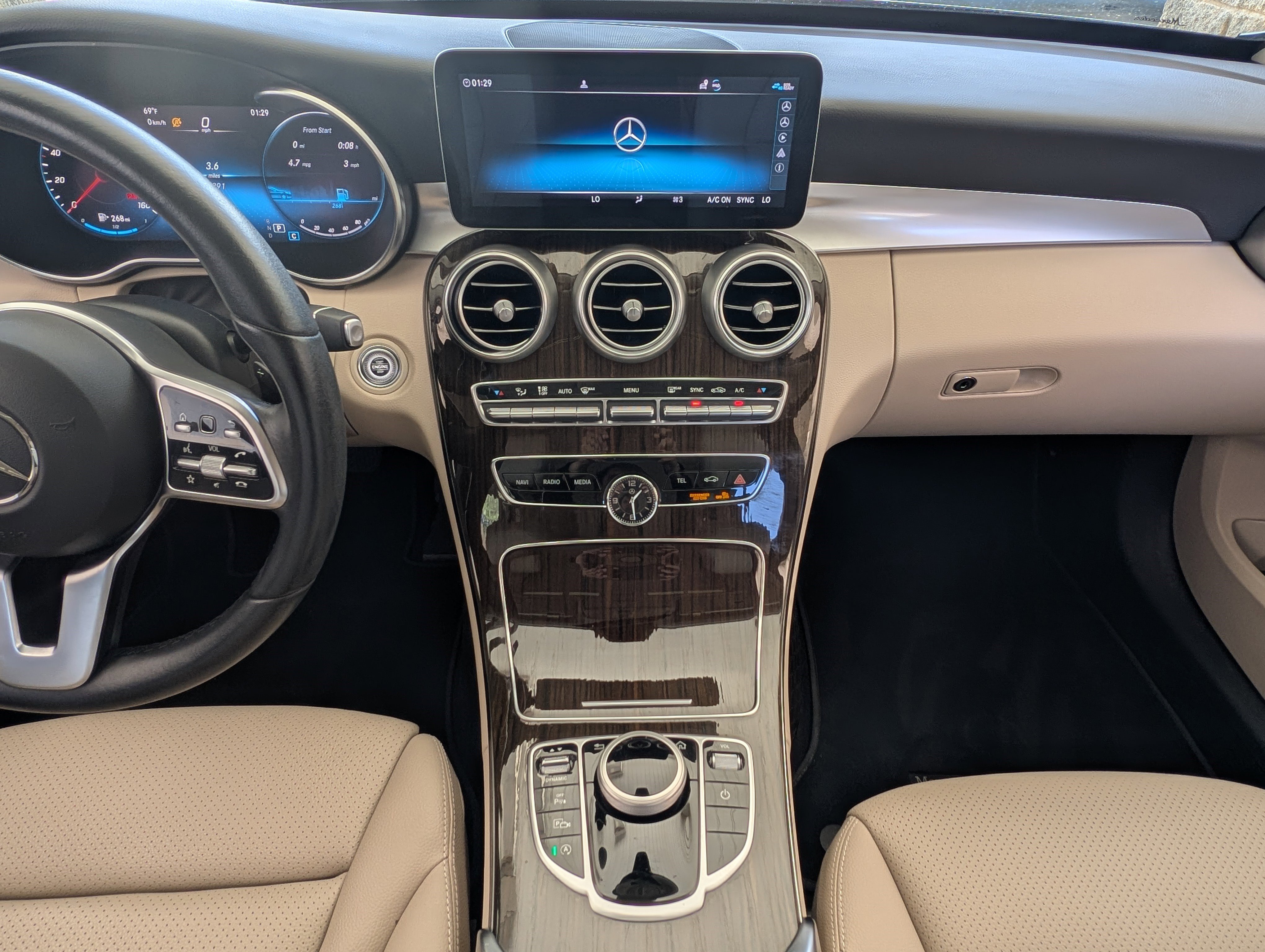 Used 2021 Mercedes-Benz C 300 Sedan image 26