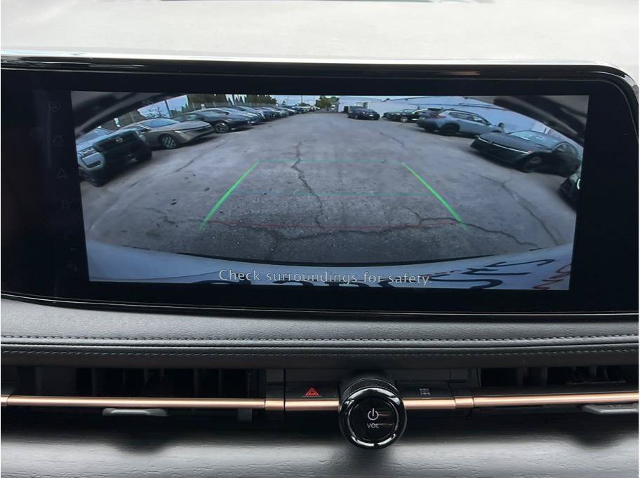 Used 2023 Nissan Ariya FWD image 15