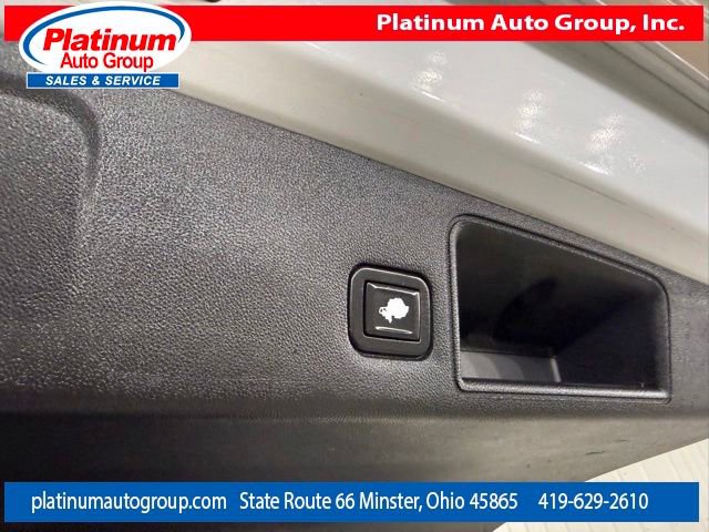Used 2021 GMC Terrain SLT FWD image 32