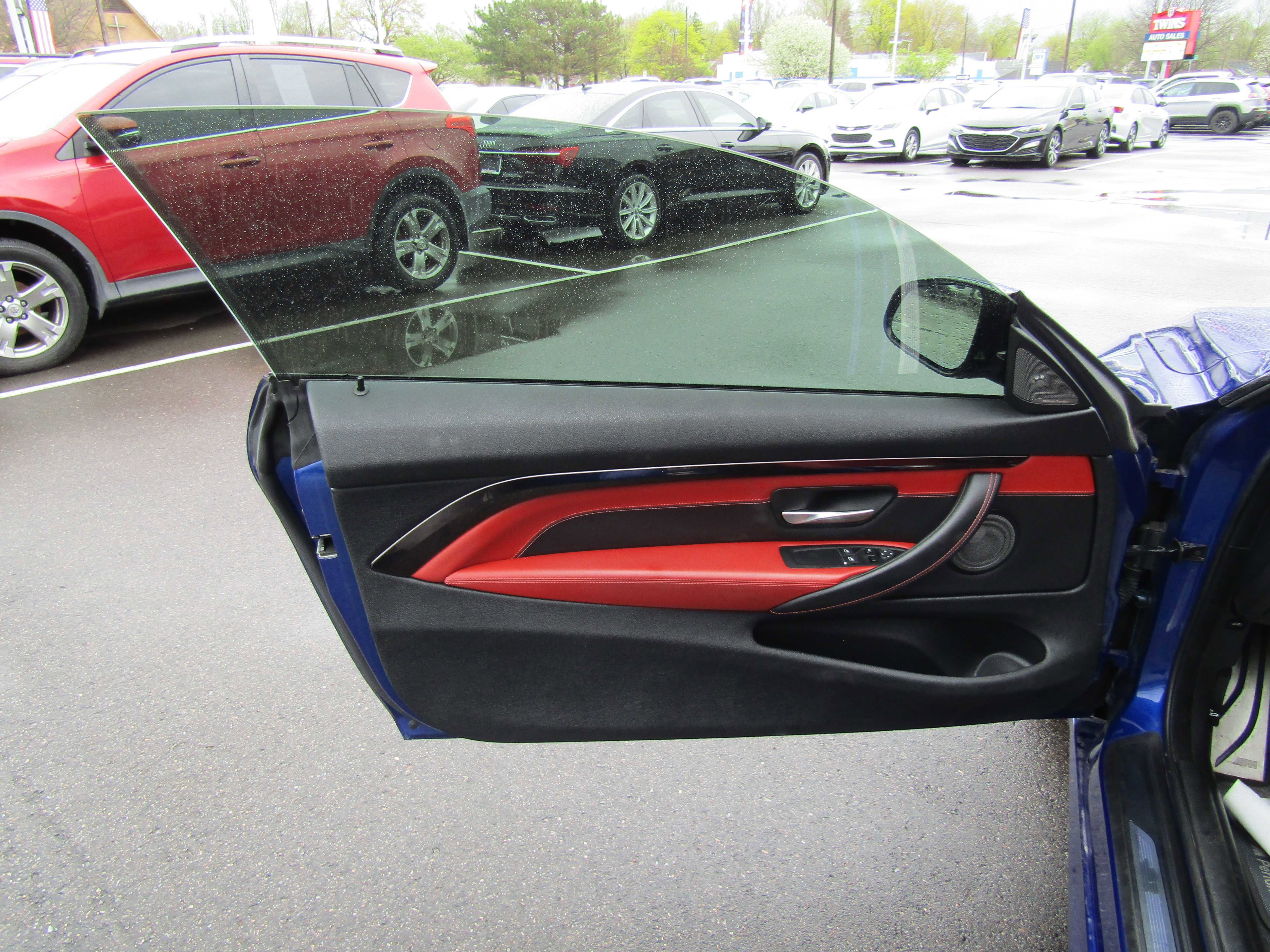 Used 2020 BMW M4 Coupe RWD image 8