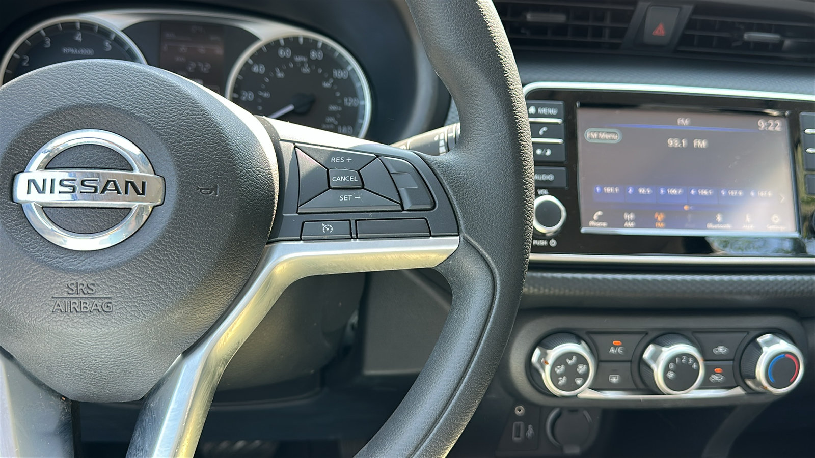 Certified 2021 Nissan Kicks S FWD image 15