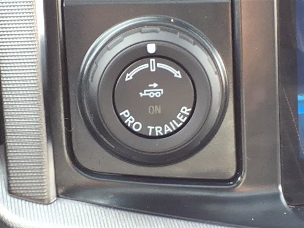 Used 2022 Ford F150 Platinum w/ Equipment Group 701A High image 17