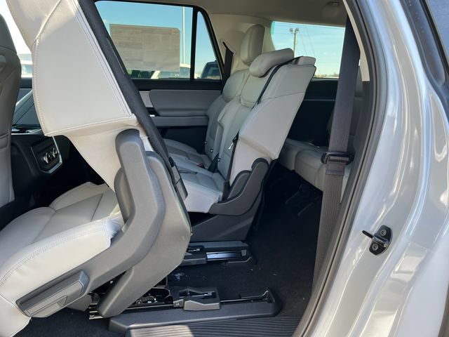 New 2026 Ford Expedition Max Active AWD/4WD image 6