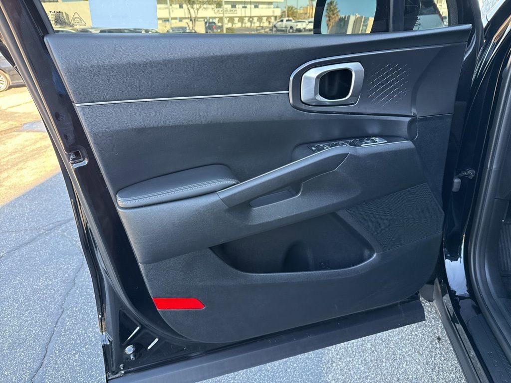 Used 2025 Kia Sorento EX w/ Panoramic Sunroof Package FWD image 27