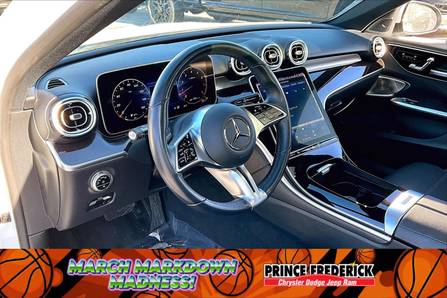 Used 2022 Mercedes-Benz C 300 4MATIC Sedan image 11