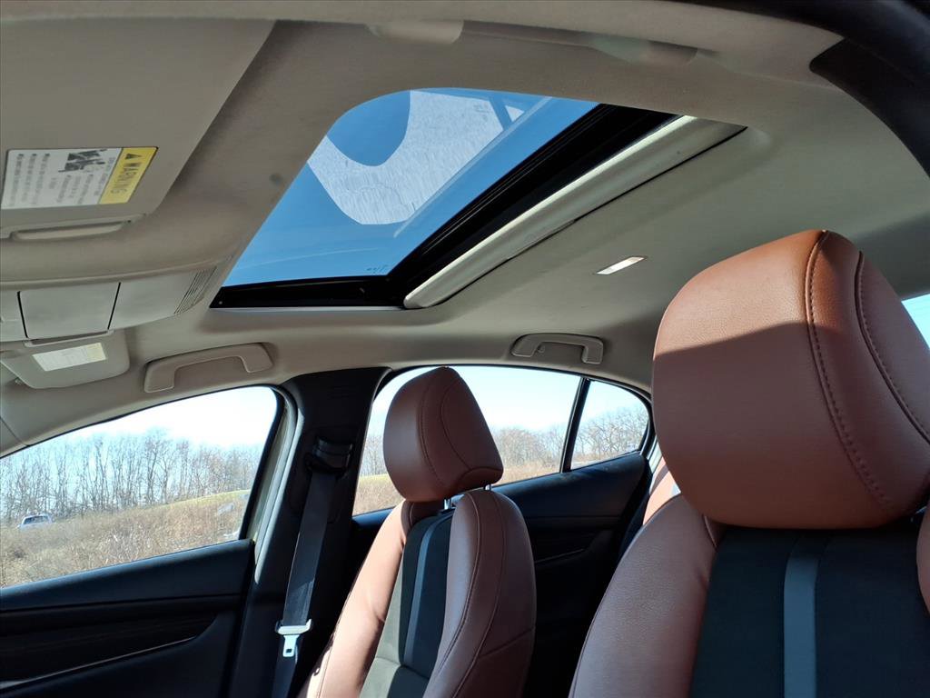 Used 2024 MAZDA MAZDA3 s image 21