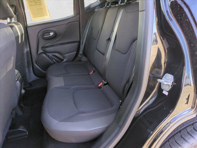 Used 2022 Jeep Renegade Altitude w/ Convenience Group image 19