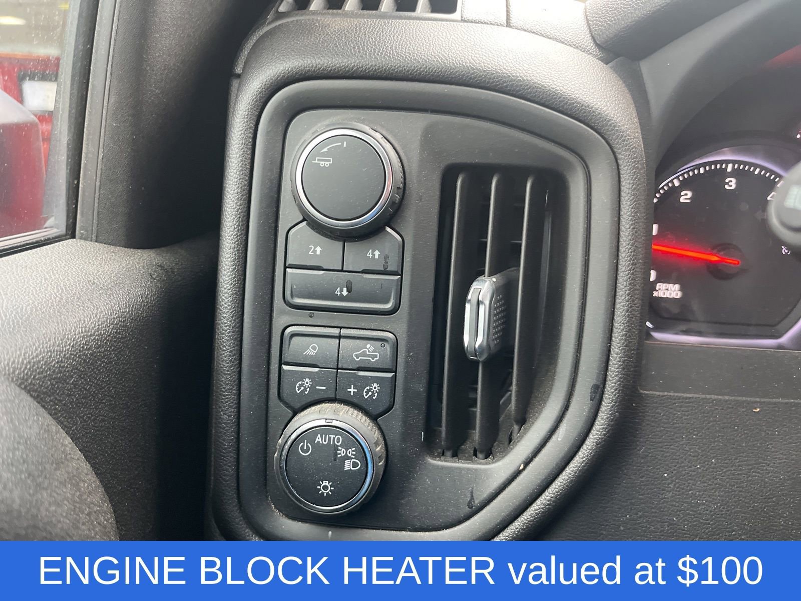Used 2024 Chevrolet Silverado 2500 Custom w/ Custom Value Package AWD/4WD image 10