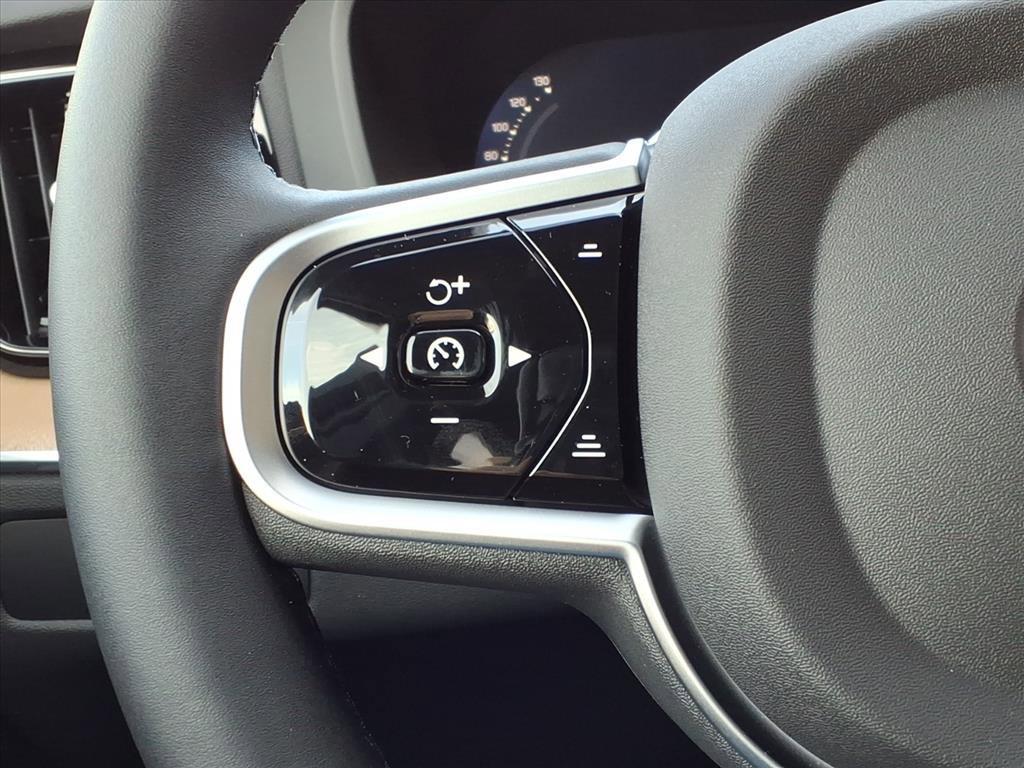 New 2026 Volvo XC60 B5 Plus w/ Protection Package Premier image 23
