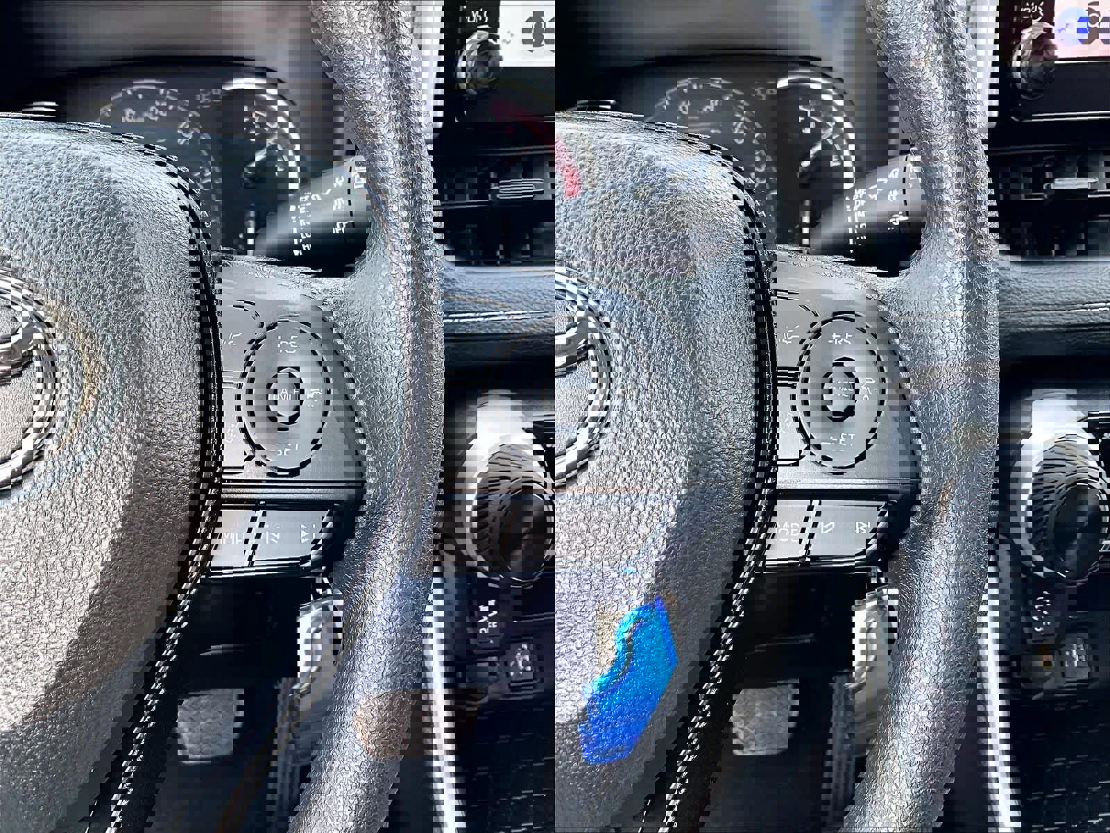 Used 2024 Toyota RAV4 LE image 24