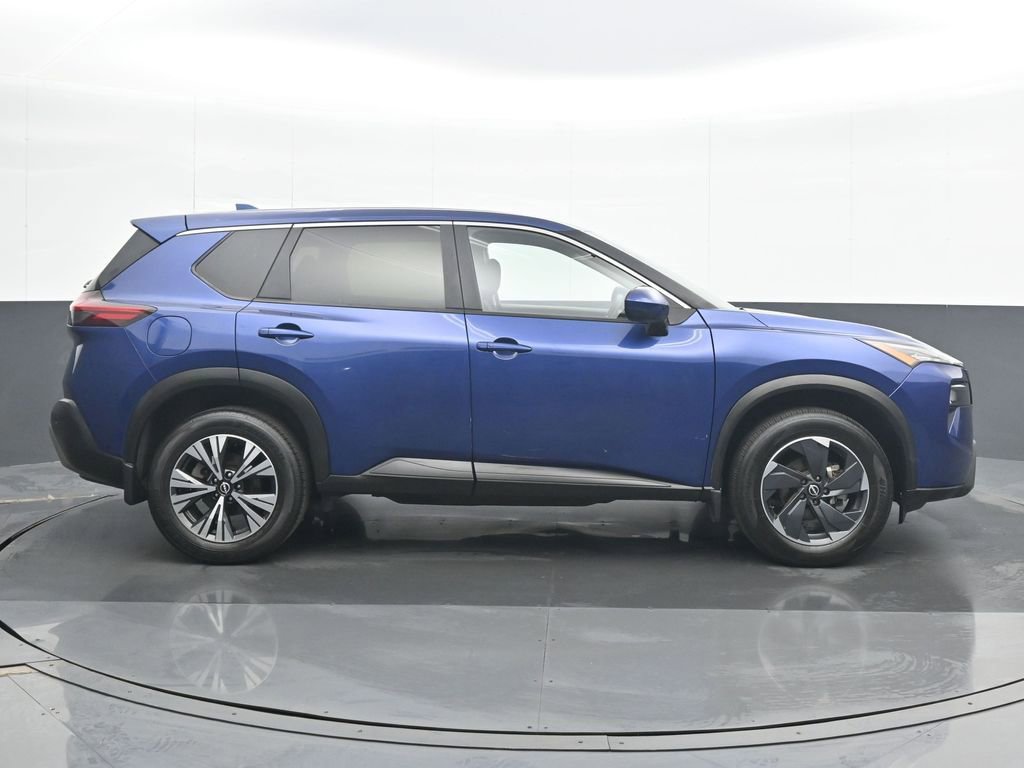 Used 2023 Nissan Rogue SV image 7