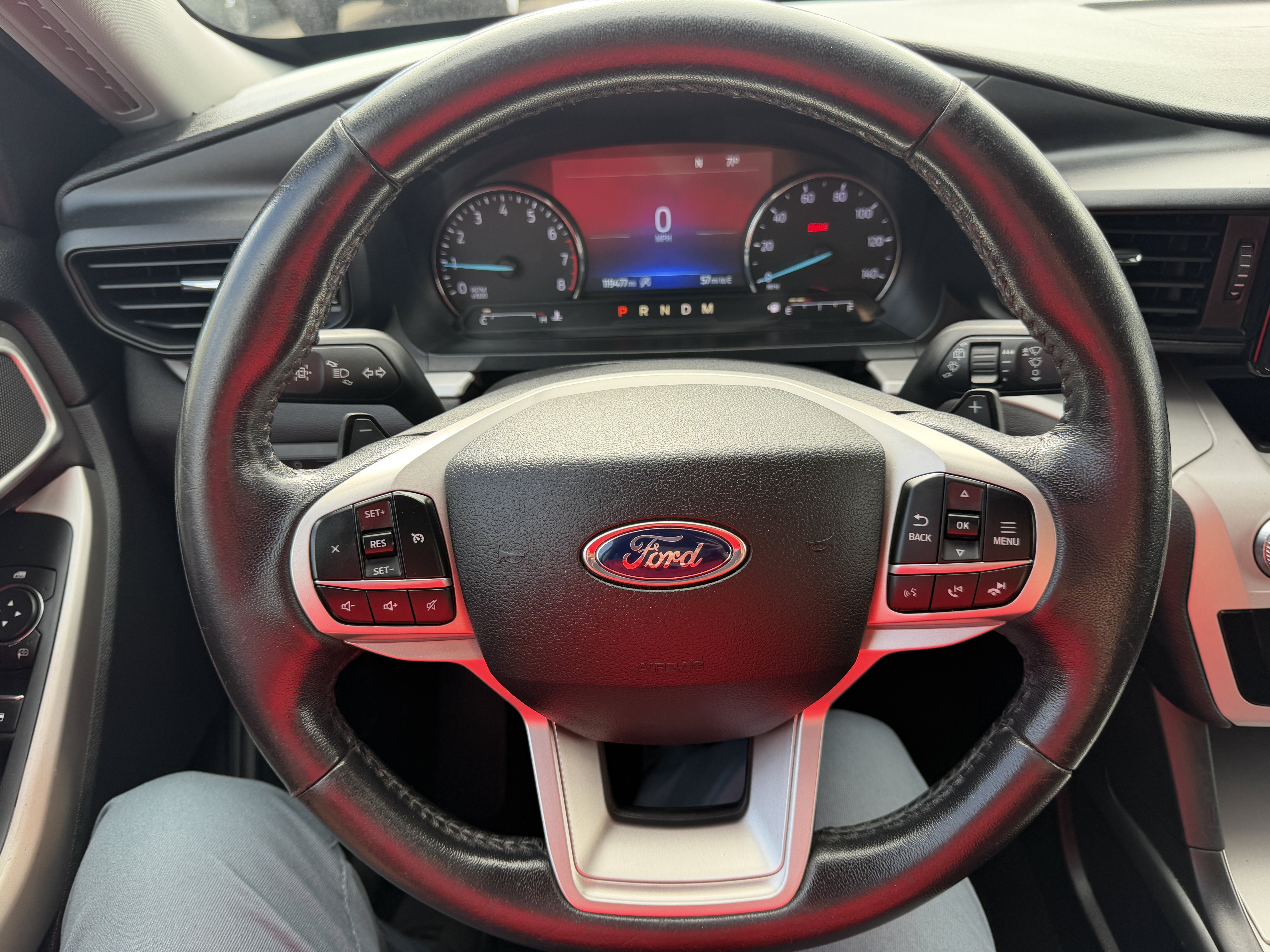 Used 2020 Ford Explorer XLT RWD image 31