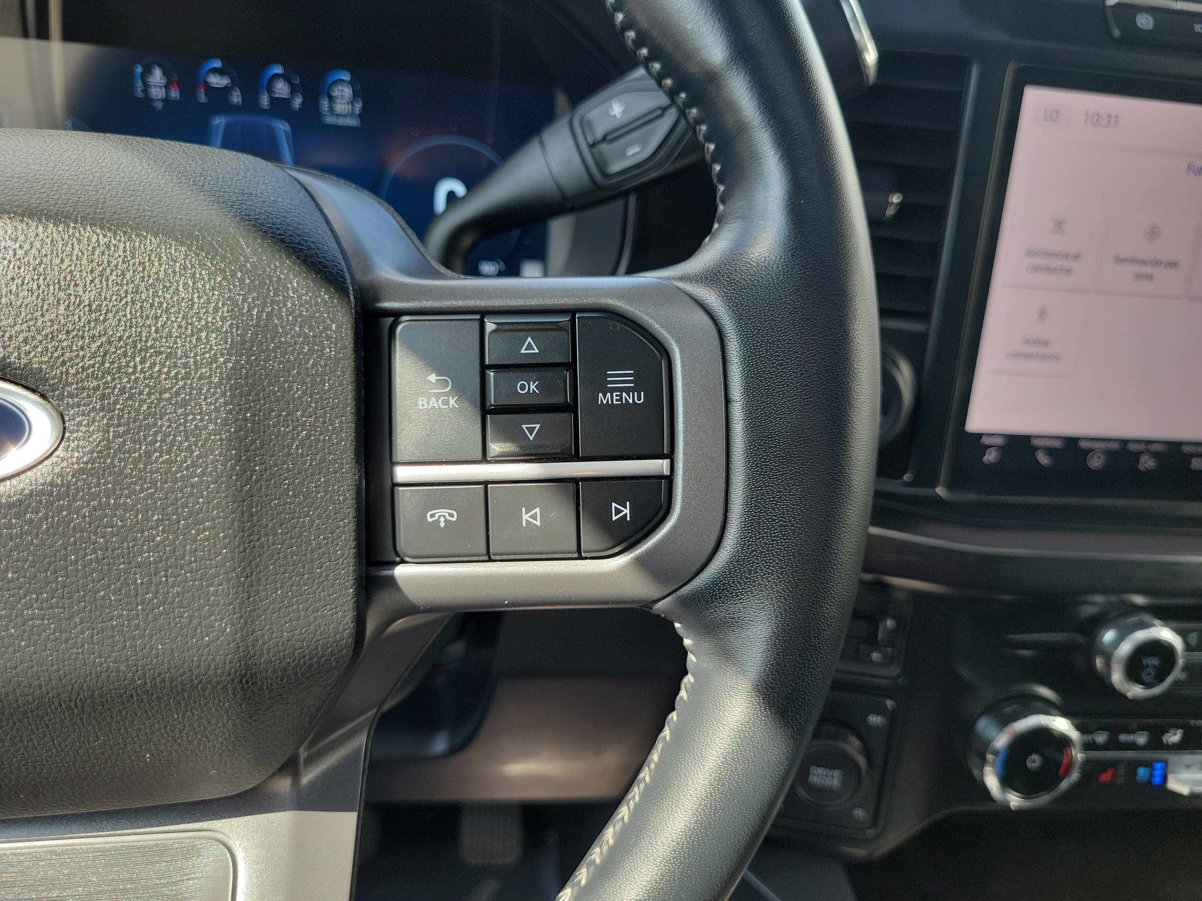 Used 2024 Ford F250 Lariat w/ Lariat Ultimate Package AWD/4WD image 21