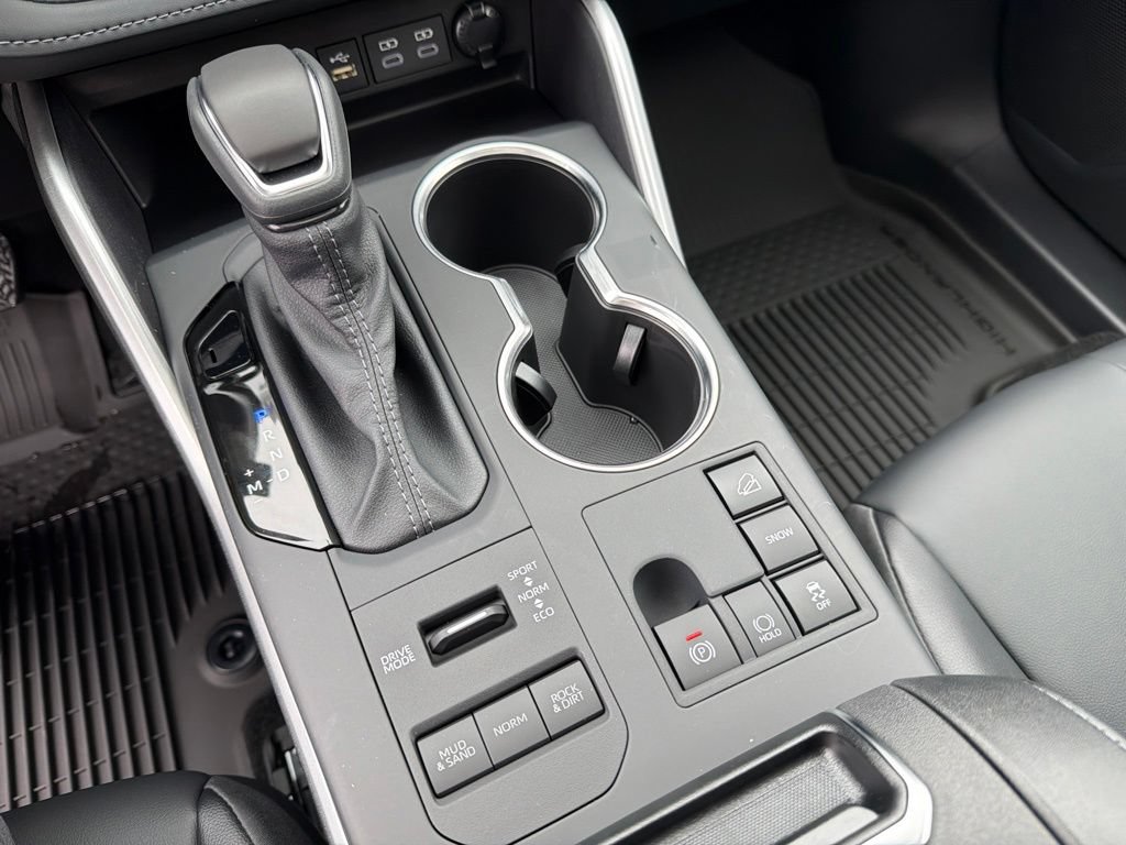 New 2026 Toyota Highlander XLE AWD/4WD image 12