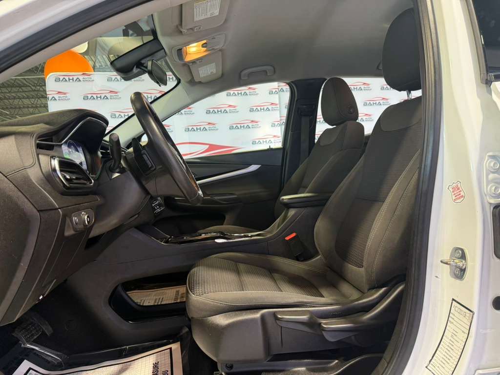 Used 2023 Chevrolet Bolt EUV LT FWD image 30