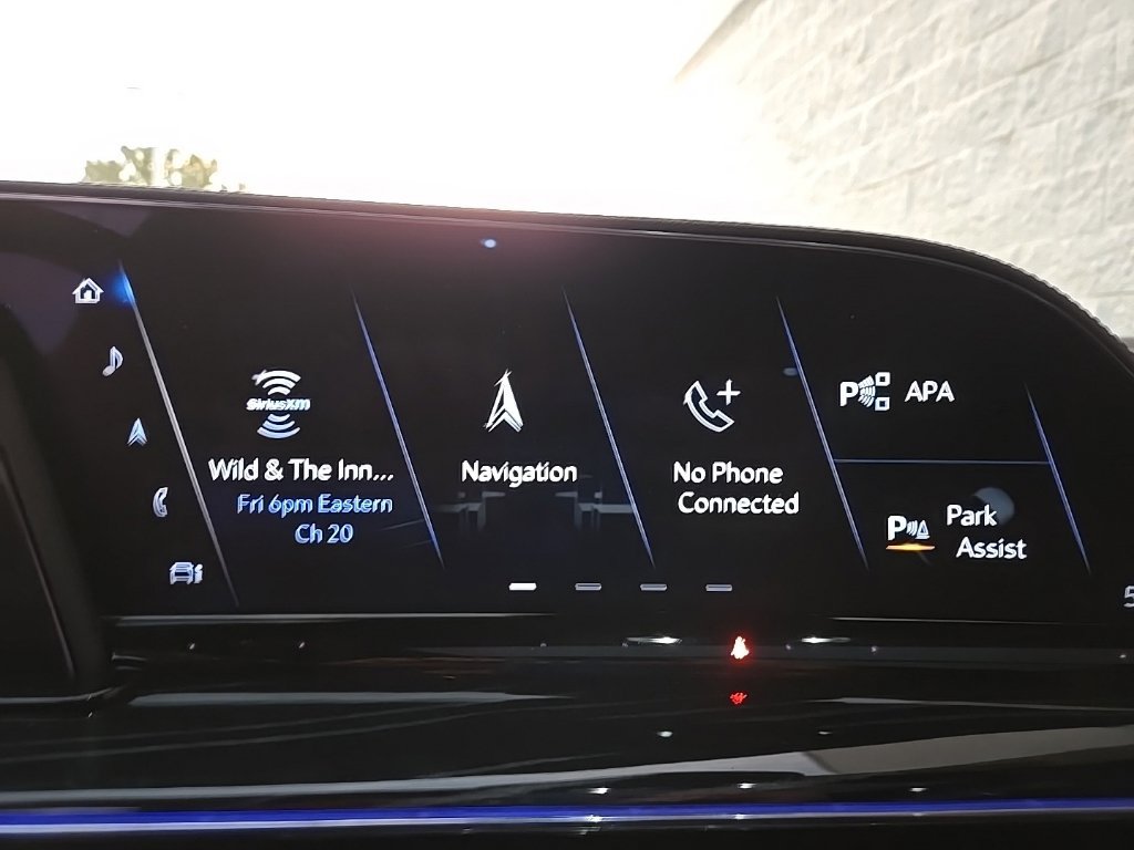Certified 2024 Cadillac Escalade Sport w/ LPO, ONYX Package AWD/4WD image 29