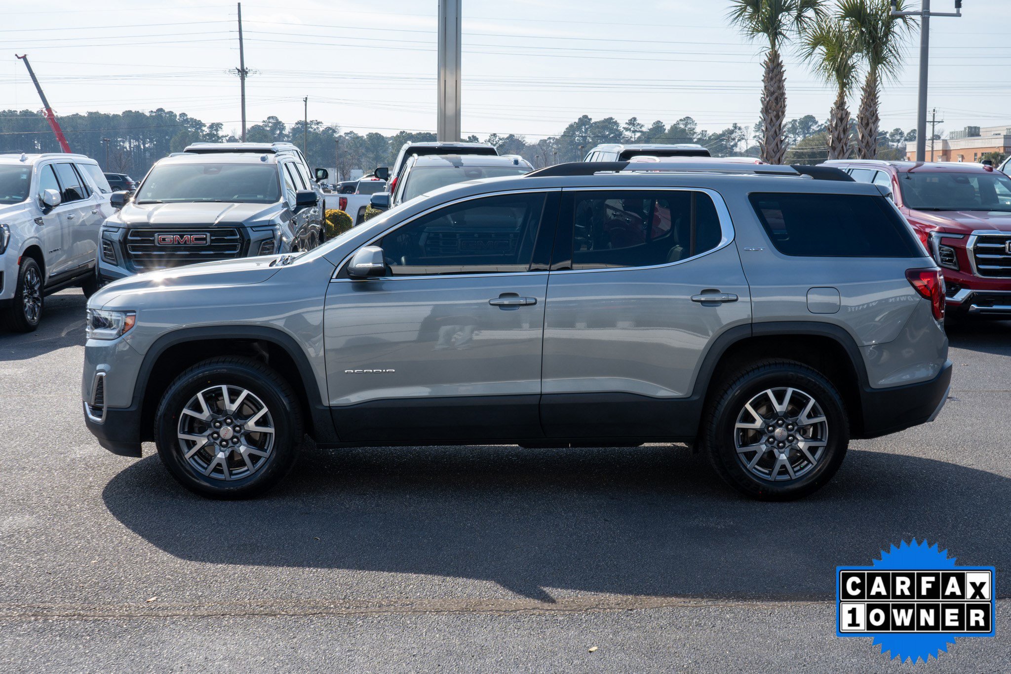 Used 2023 GMC Acadia SLT image 6