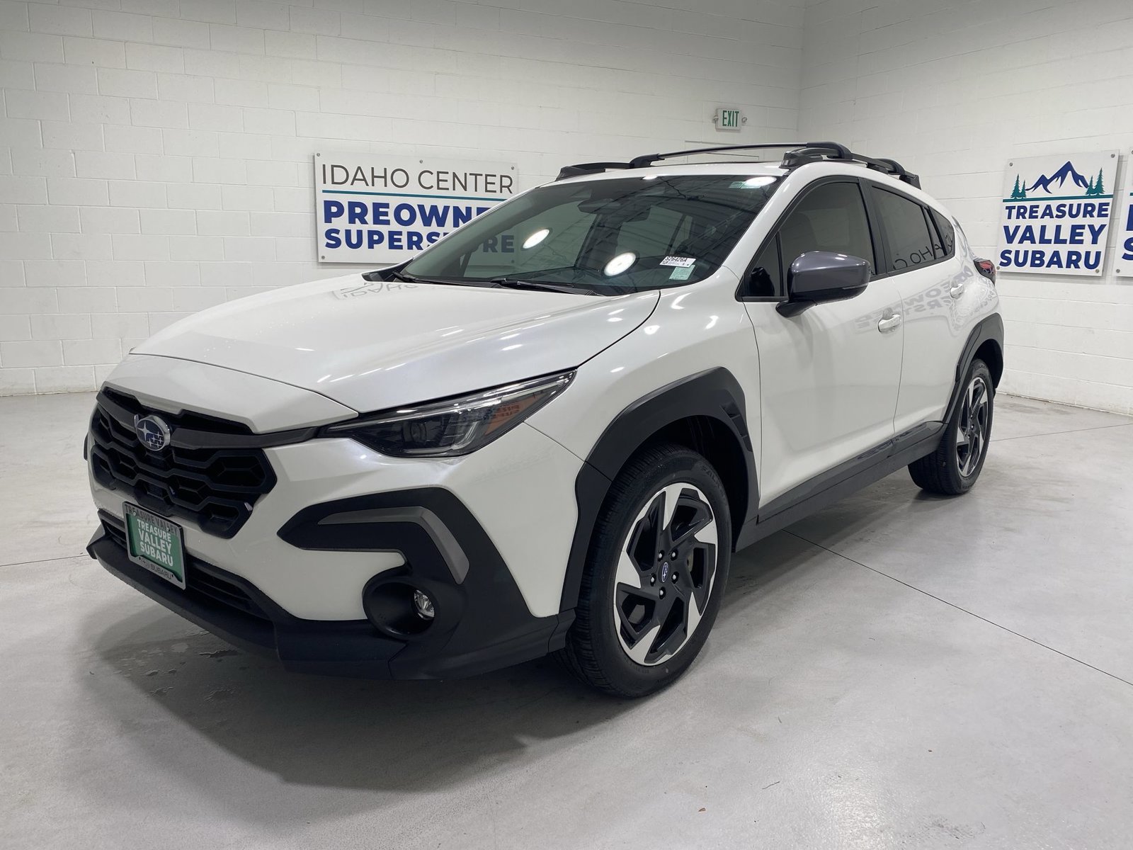 Used 2024 Subaru Crosstrek 2.5i Limited w/ Crosstrek Mirror Package AWD/4WD image 4