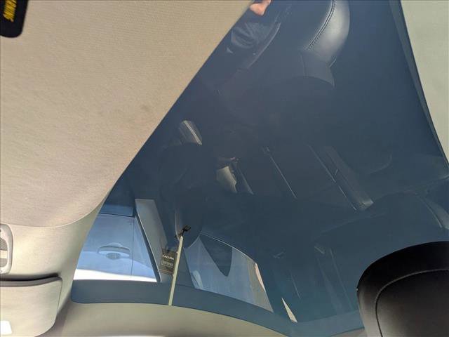 Used 2022 Tesla Model Y Long Range image 16