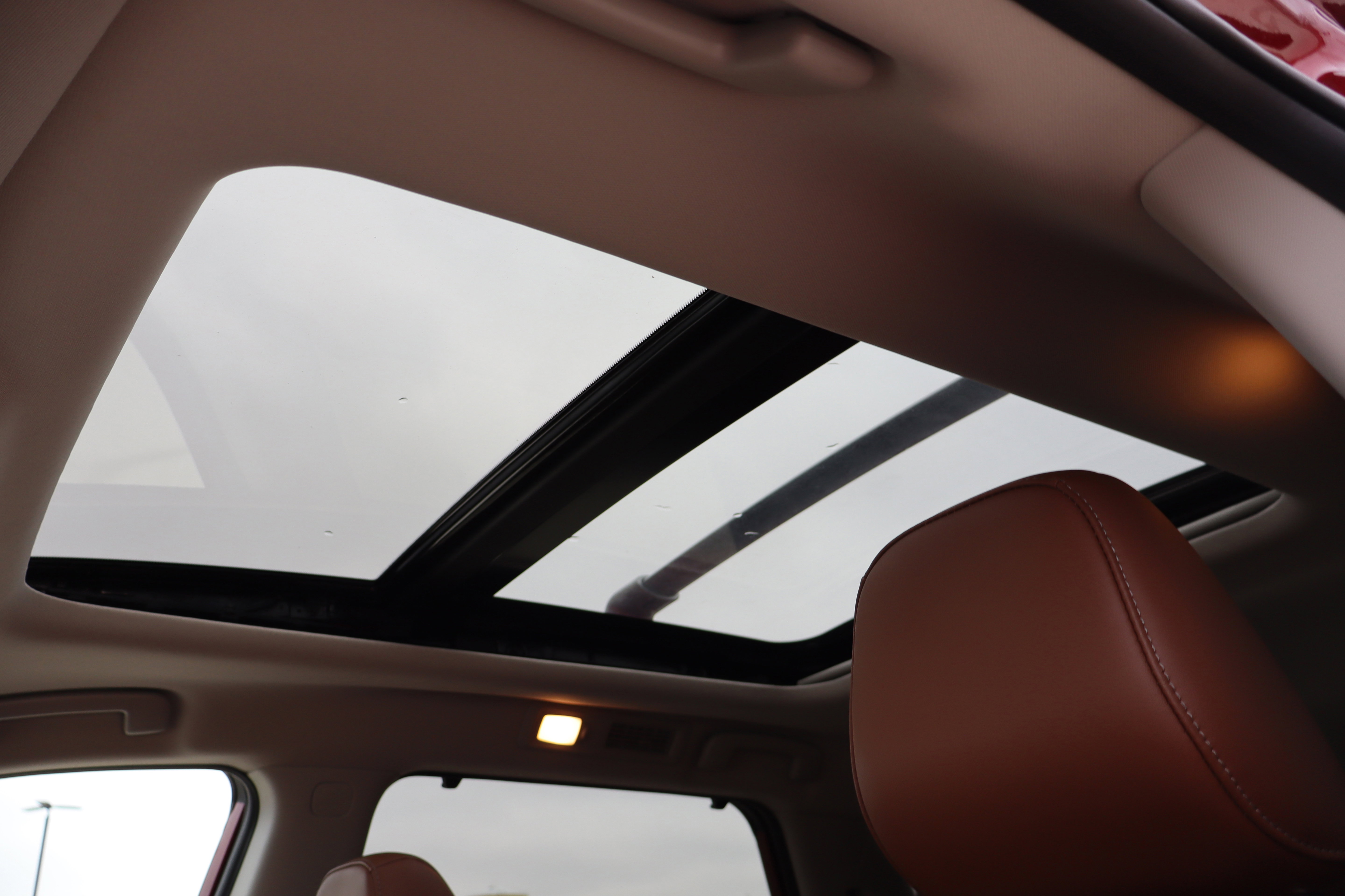 Used 2024 Nissan Pathfinder Platinum w/ Cargo Package image 29